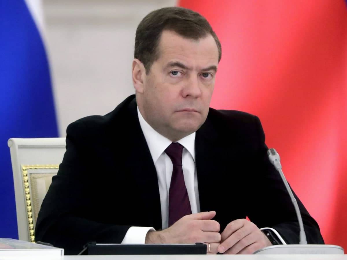 Медведев резко высказался о Навальном