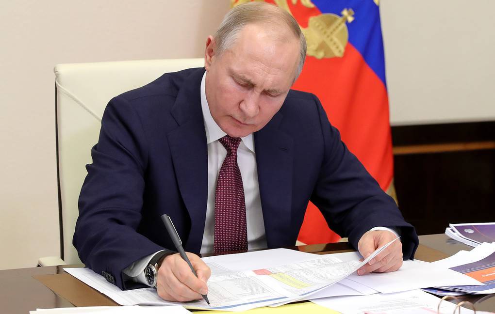 Путин утвердил новые критерии эффективности губернаторов