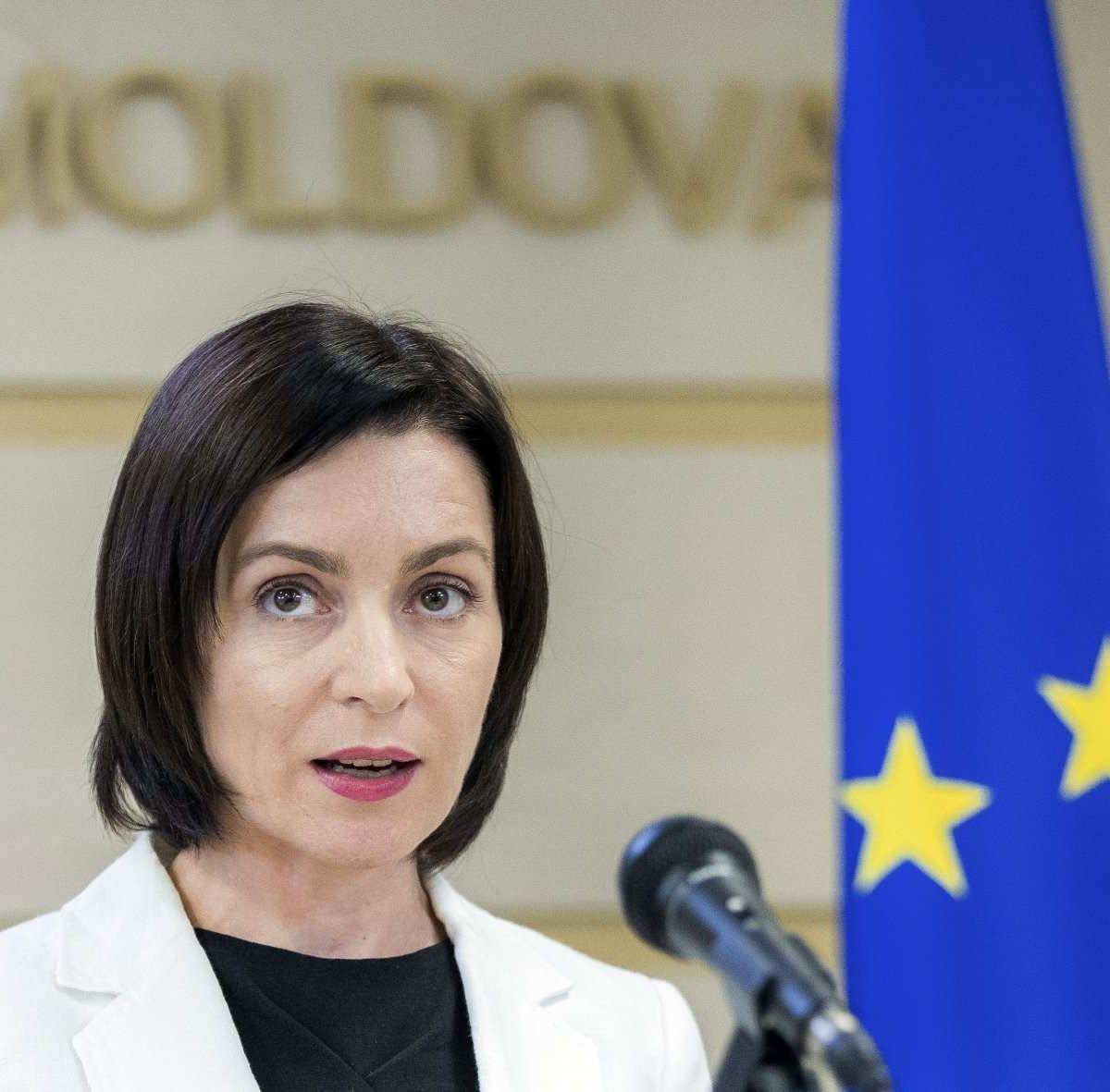 Как Запад подкупом готовит победу партии Майи Санду в Молдове