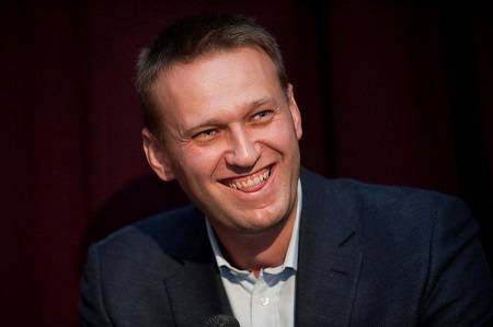 Навальный устроил мерзкое шоу на суде по клевете на ветерана Артеменко