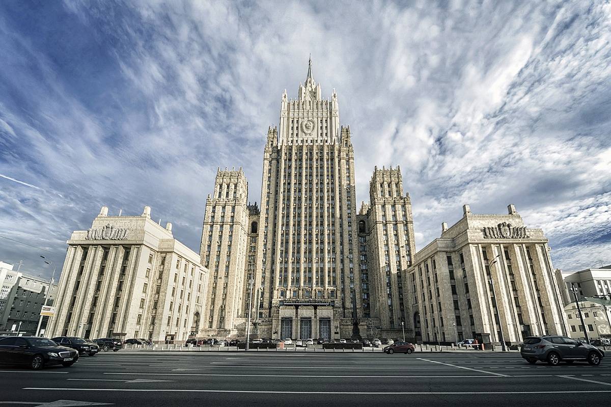 МИД РФ ждёт объяснений от США по поводу их бомбежек Югославии МИД РФ ждёт объяснений от США по поводу их бомбежек Югославии