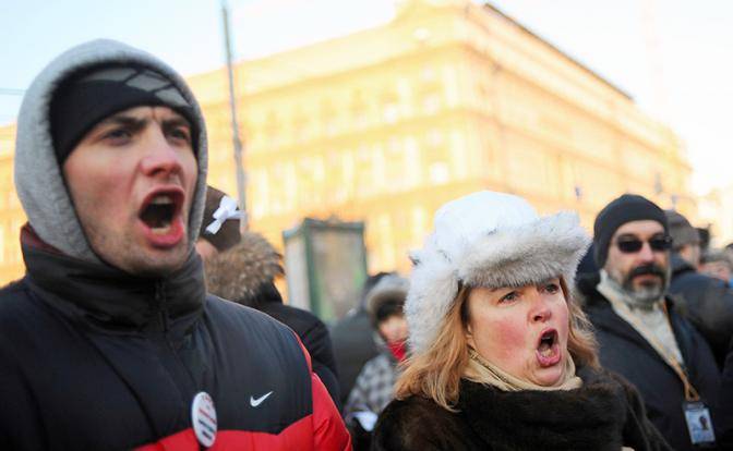 Как Навальный много раз сливал протест