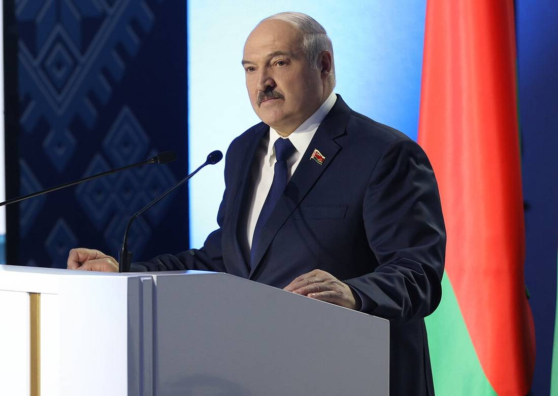 Ставка Лукашенко - многовекторность, а не воссоединение с Россией