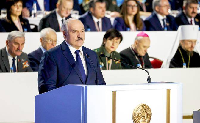 Страховой полис для Лукашенко: Мы отбились, но мятежники стучатся в дверь