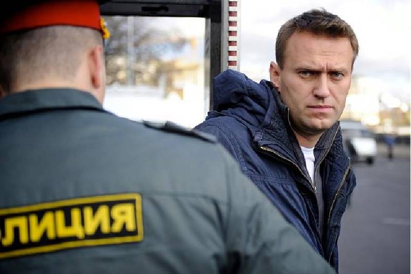 «Русские размахивают белыми флагами»: читатели Times иронизируют над решением ЕСПЧ по Навальному