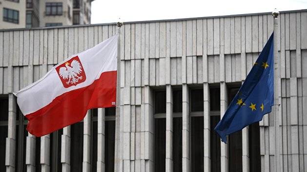 Польша требует от ЕС санкций против России