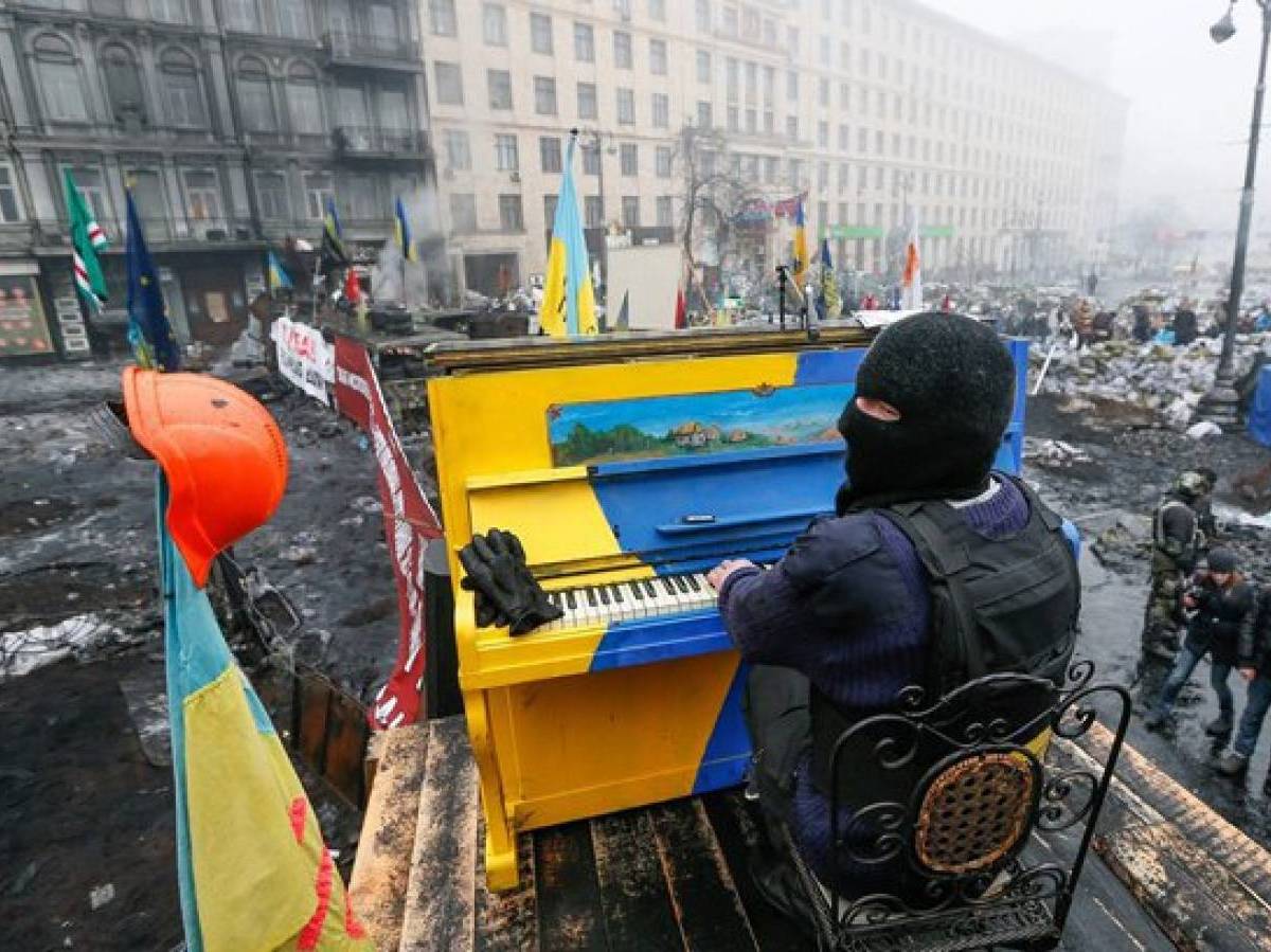 Пианист на Майдане