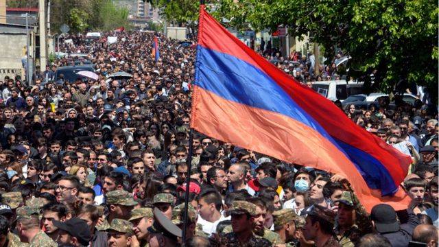 Политический кризис: армянские СМИ о протестах