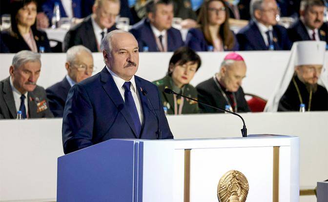 Лукашенко успокоил — передачи «трона» по наследству не будет Лукашенко успокоил — передачи «трона» по наследству не будет