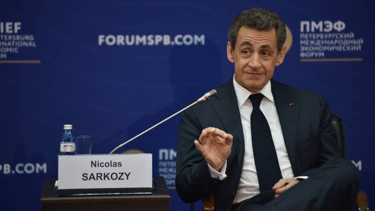 Во Франции осудили Саркози. Реакция общества