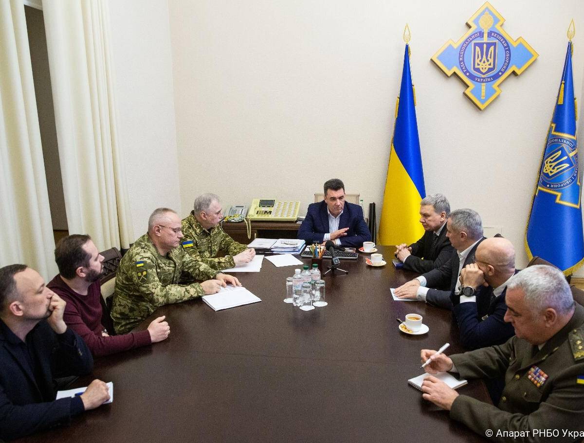«Чёрная пятница», 12 марта 2021 года в СНБО Украины: регионам приготовиться «Чёрная пятница», 12 марта 2021 года в СНБО Украины: регионам приготовиться