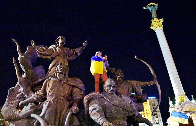 Какая Украина, такая и война