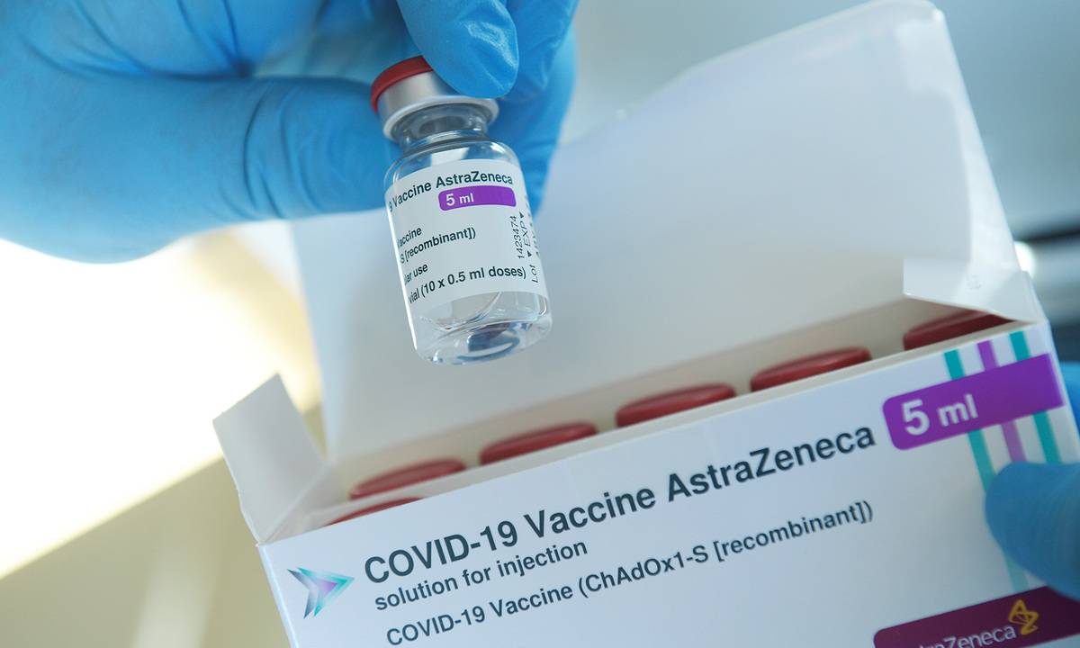 Коронавирусная паника: европейские СМИ об отказе от вакцины AstraZeneca