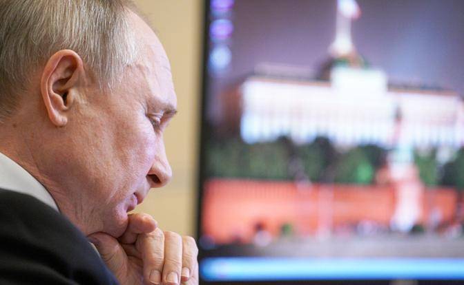 Владимир Путин, стаю шакалов хорошим манерам не научишь Владимир Путин, стаю шакалов хорошим манерам не научишь