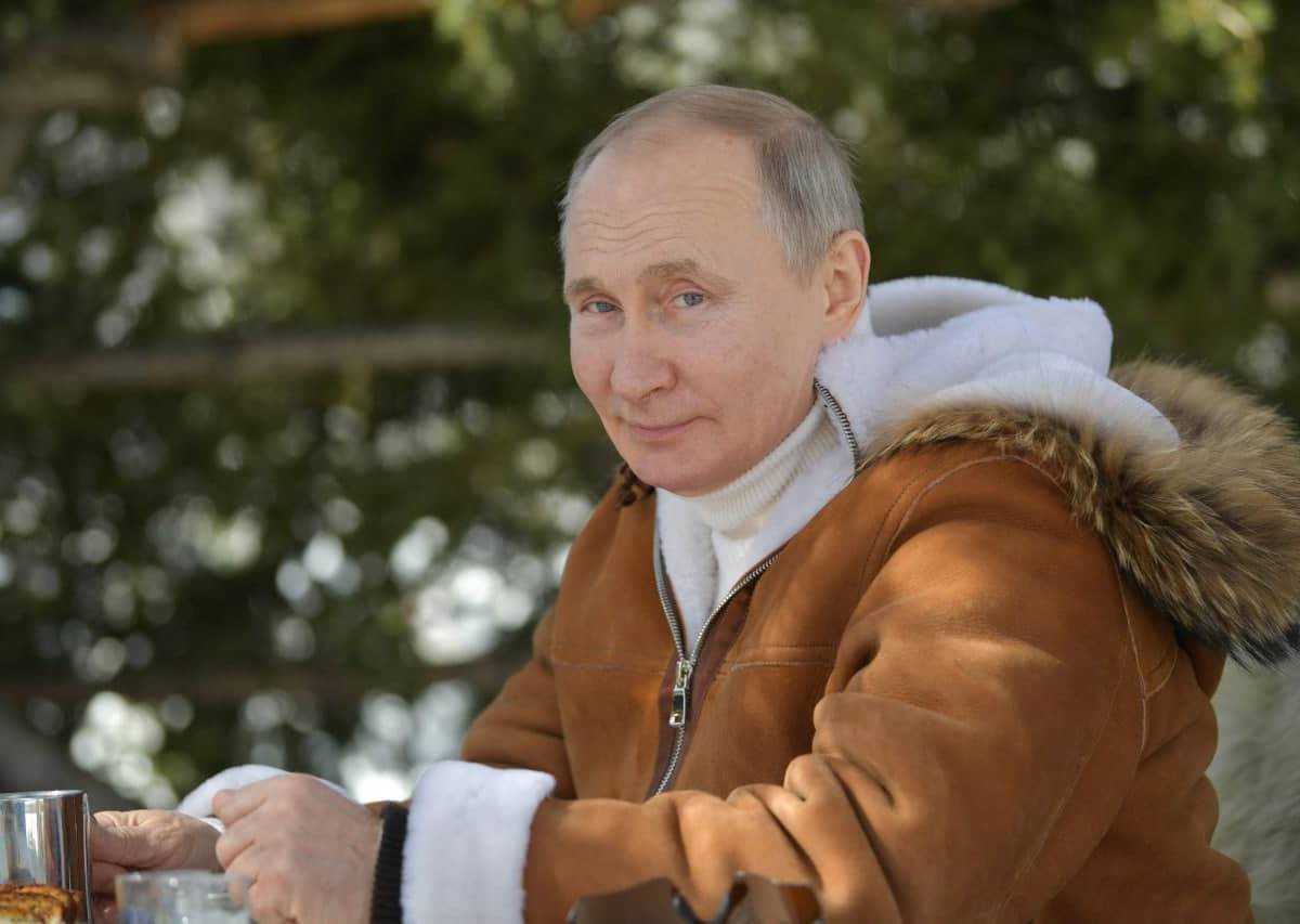 В Кремле ответили на вопрос про ядерный чемоданчик Путина во время отдыха