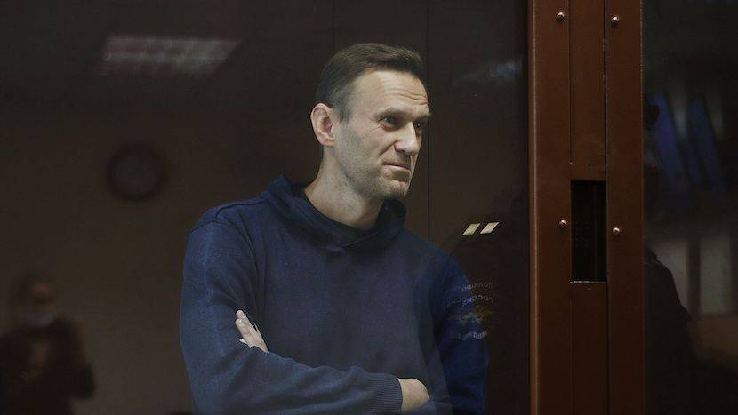 Кто же передает статьи Навального из колонии на "Эхо Москвы"?
