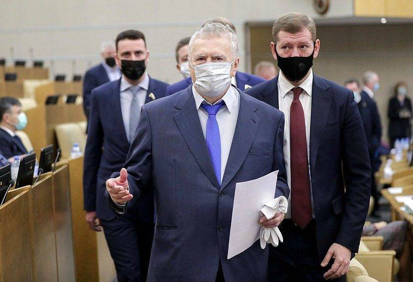 Жириновский: И самая мощная армия ничего не сделает, если окружение руководителя – предатели