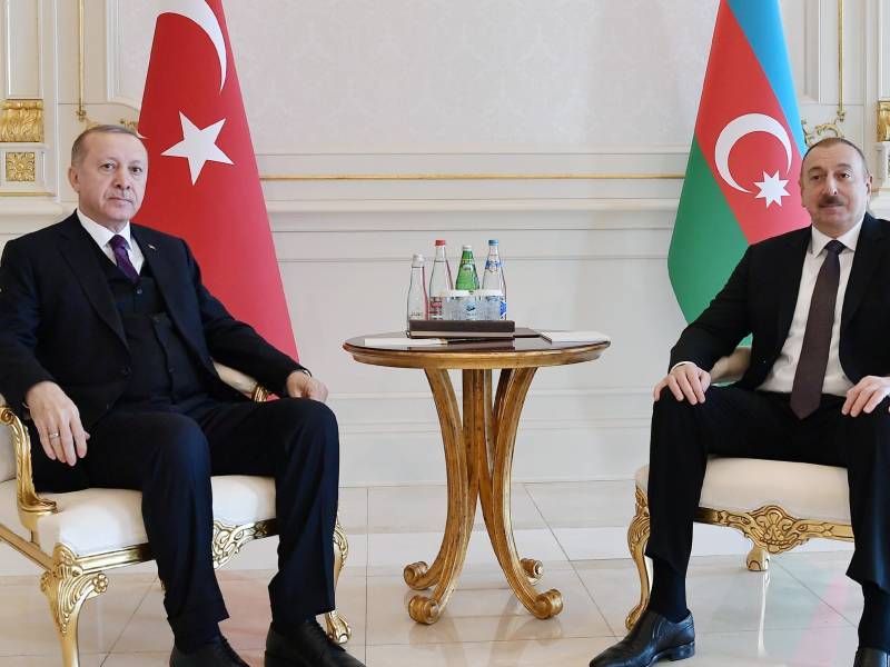 Нужна ли Турция в качестве «старшего брата» Азербайджану