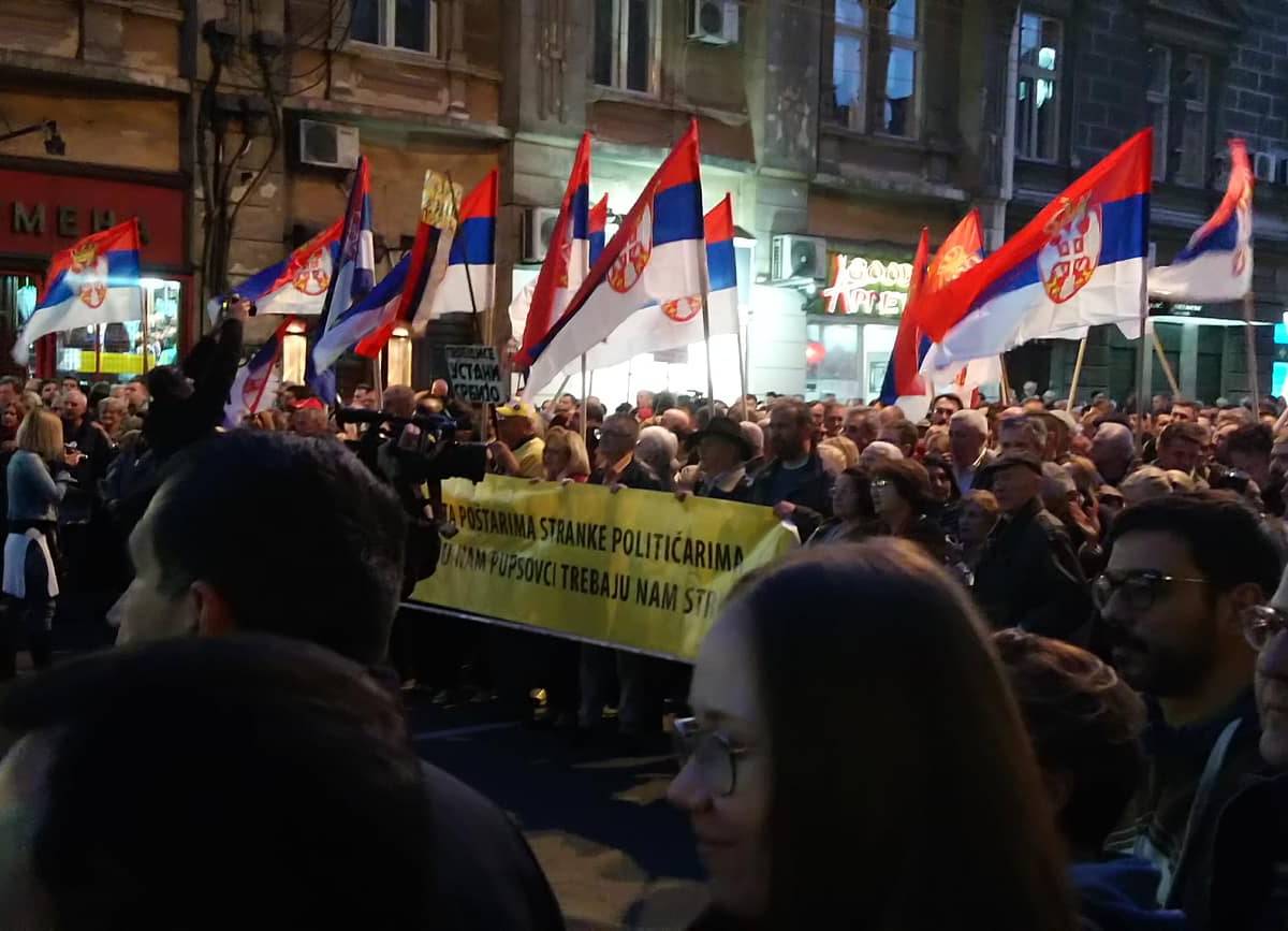 "Народ вас не будет уважать": оппозиционеры Сербии решили напугать Кремль