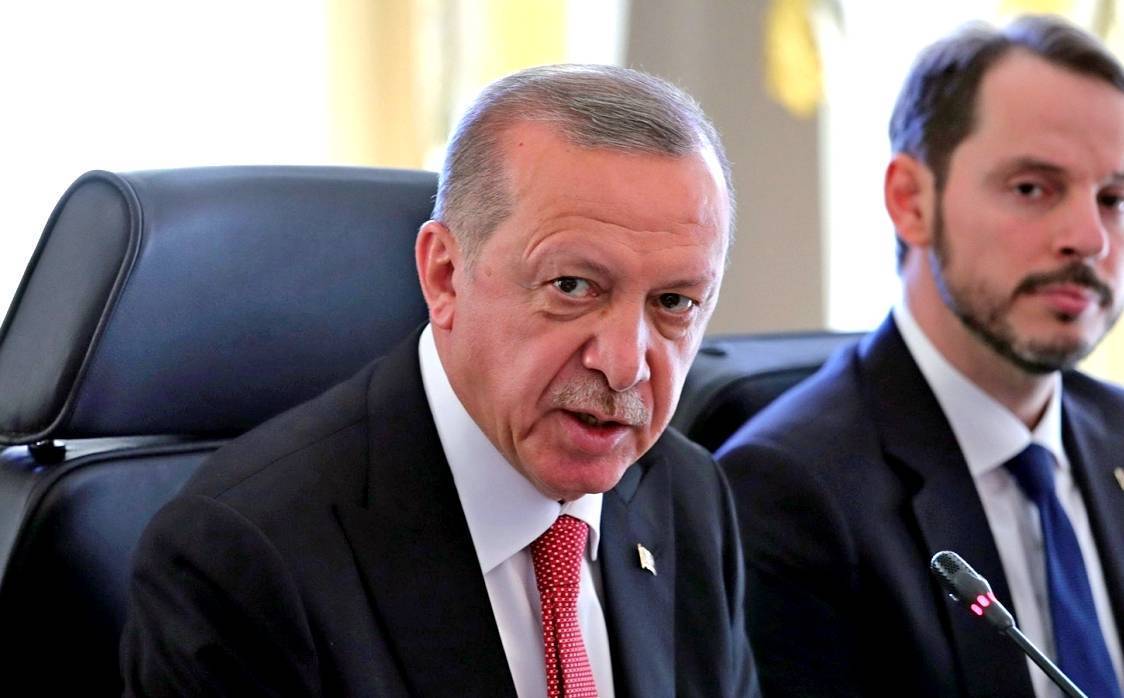 Начались задержания: в Турции взбунтовались адмиралы