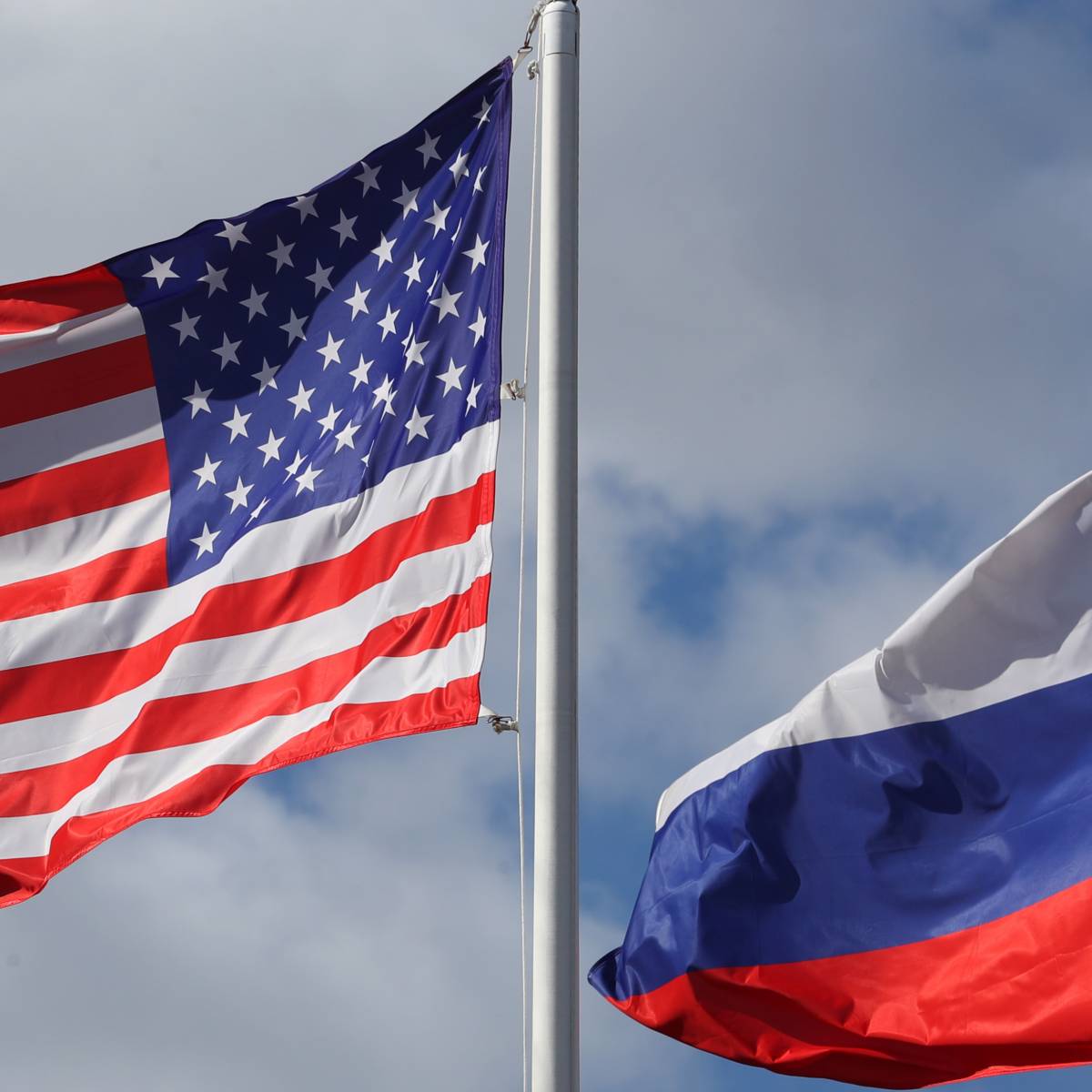 Москва и Вашингтон заняли выжидательную позицию в двусторонних отношениях