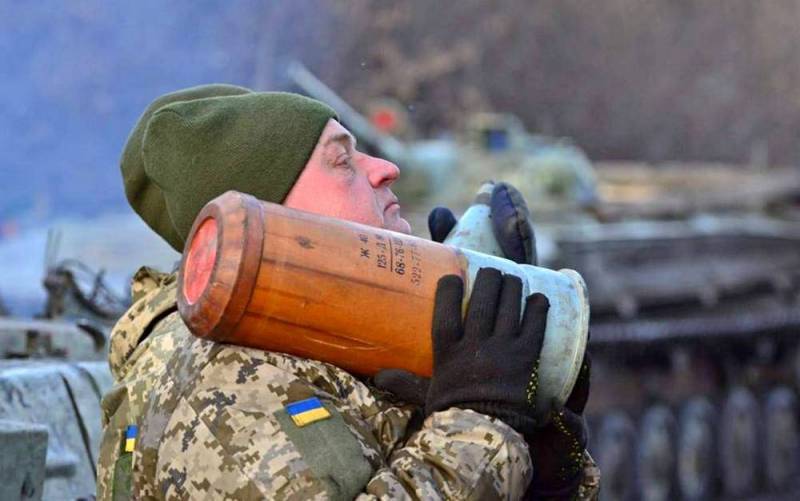 «Варшавские соглашения»: Киев пытается вовлечь НАТО в конфликт на Донбассе