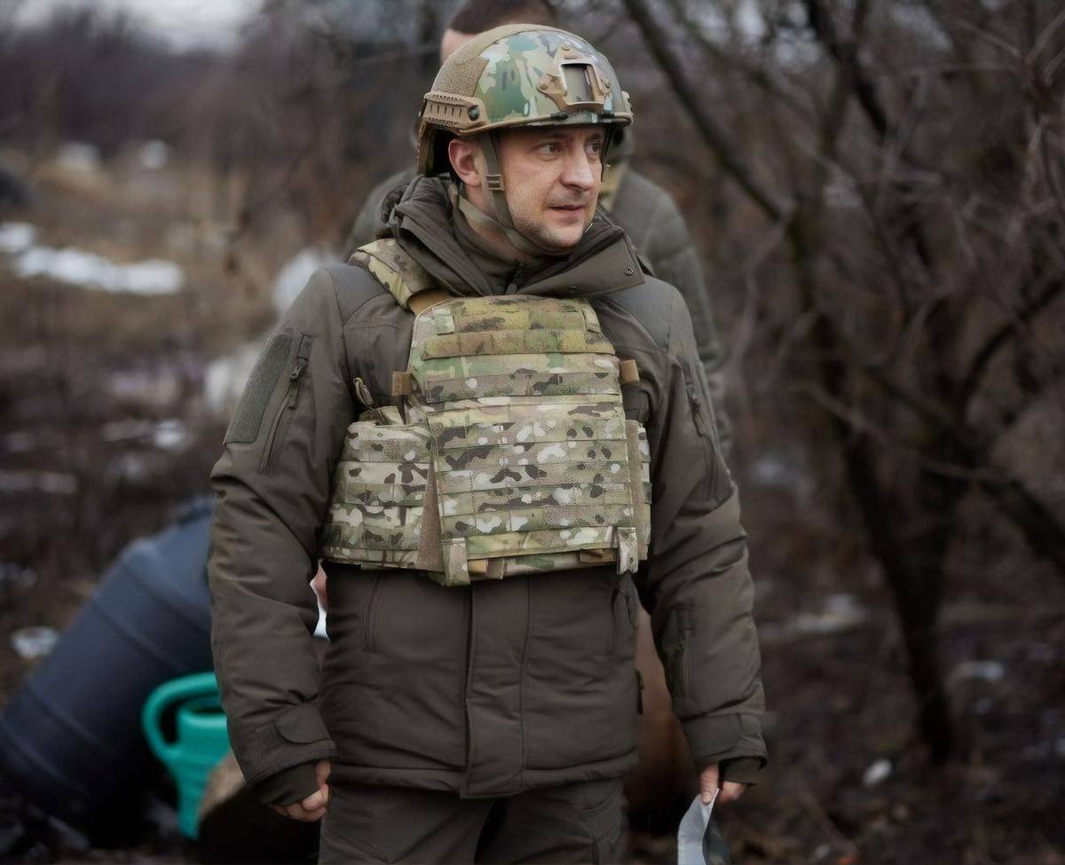 Для чего Зеленскому и его камарилье война на Донбассе? Для чего Зеленскому и его камарилье война на Донбассе?