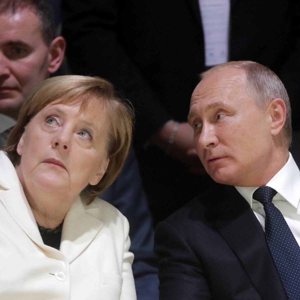 Раскрыты детали вчерашнего разговора Меркель и Путина