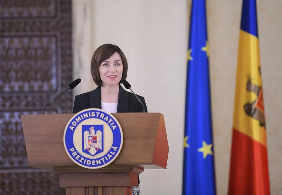Президент Молдавии воюет против молдавского языка