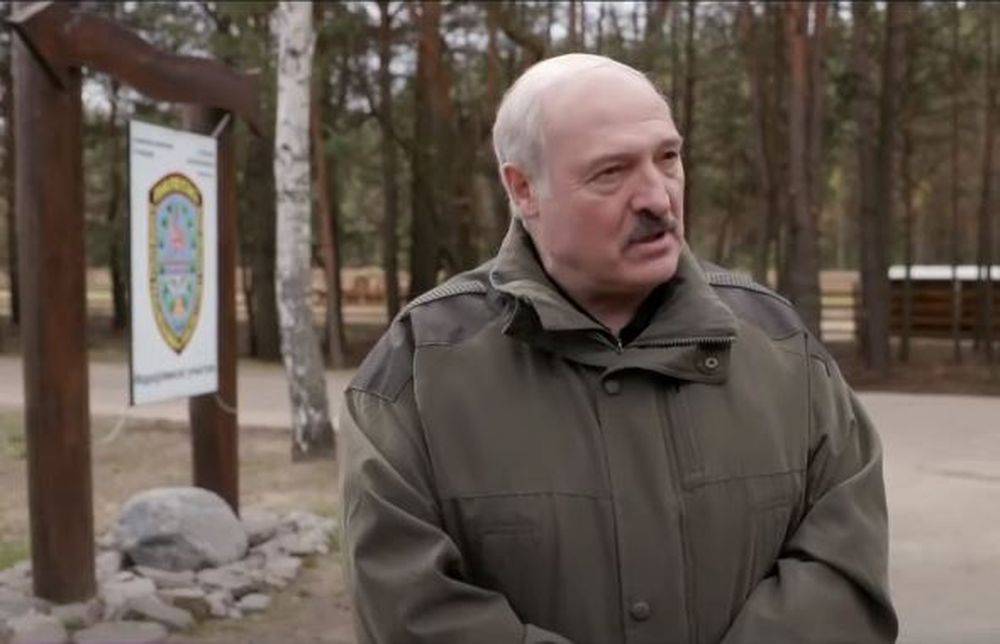 Лукашенко готов подписать декрет о передаче полномочий Совбезу Белоруссии