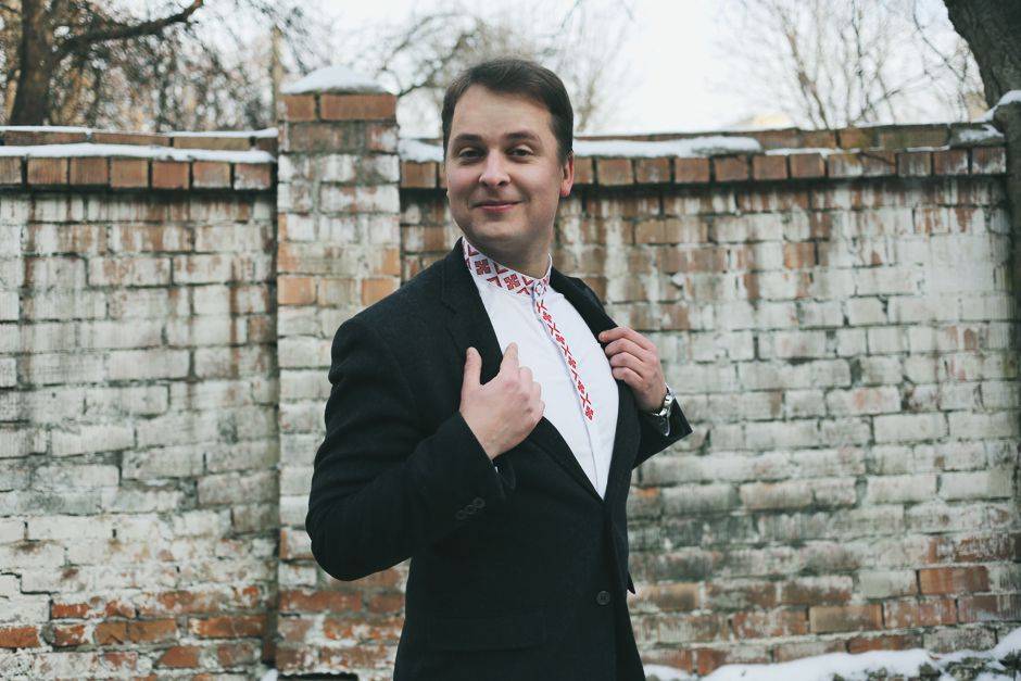 Советник Тихановской сбежал из эфира русофоба Муджабаева Советник Тихановской сбежал из эфира русофоба Муджабаева