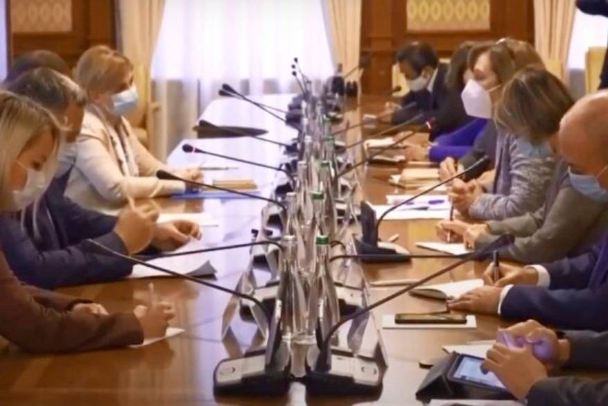 На Украине рассказали о «странностях» российских представителей на заседании ТКГ по Донбассу