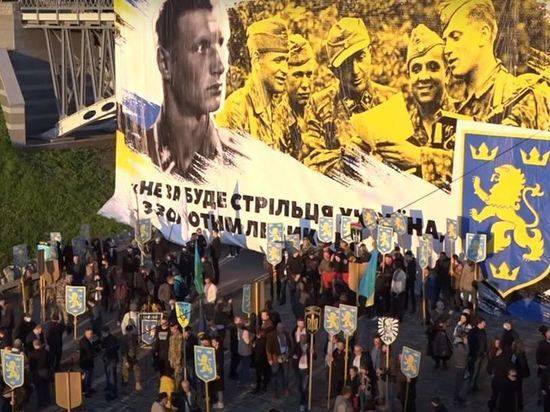 Украинские власти увидели марш нацистов после возмущения Германии и Израиля