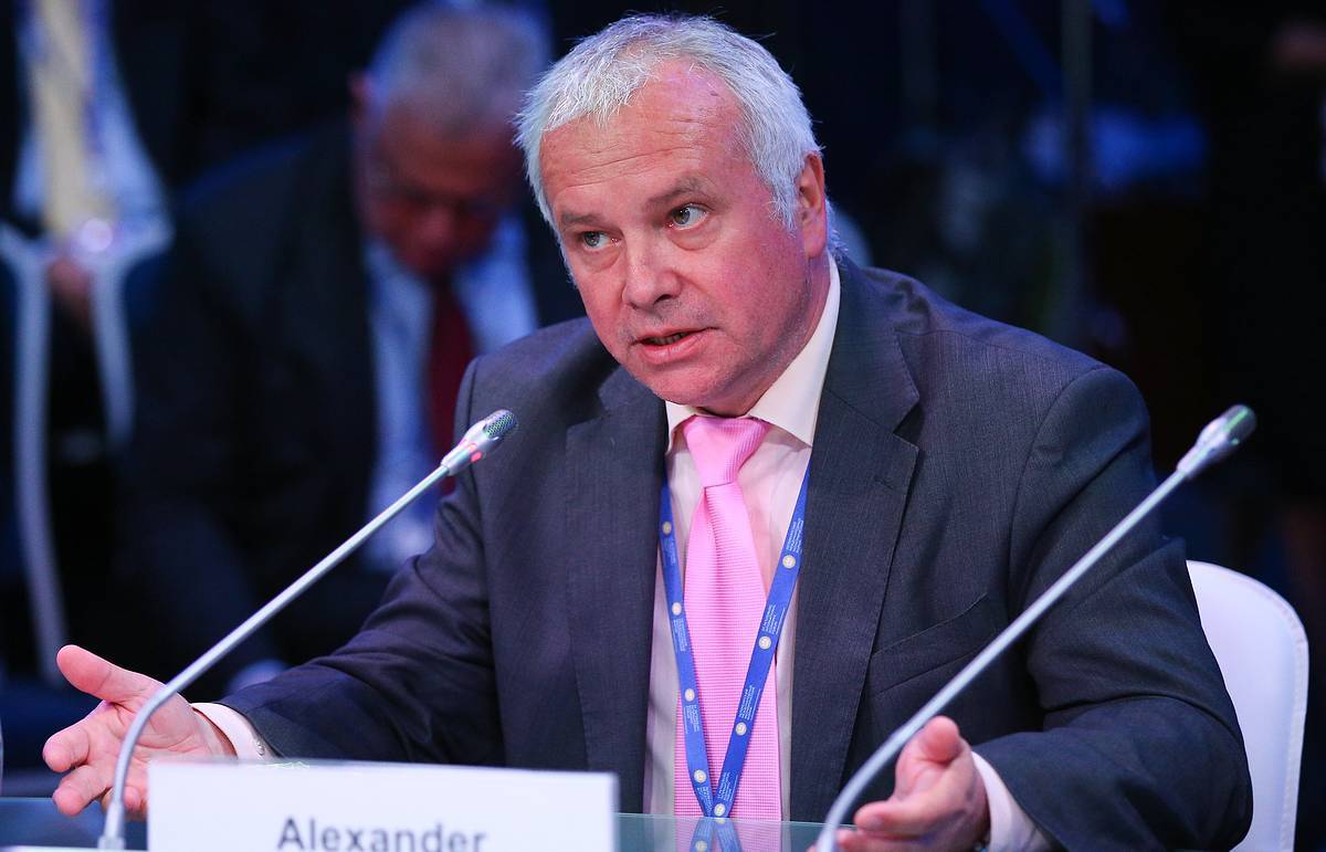 Александр Рар: Украина, Молдова, Грузия увидели, как жесток ЕС Александр Рар: Украина, Молдова, Грузия увидели, как жесток ЕС
