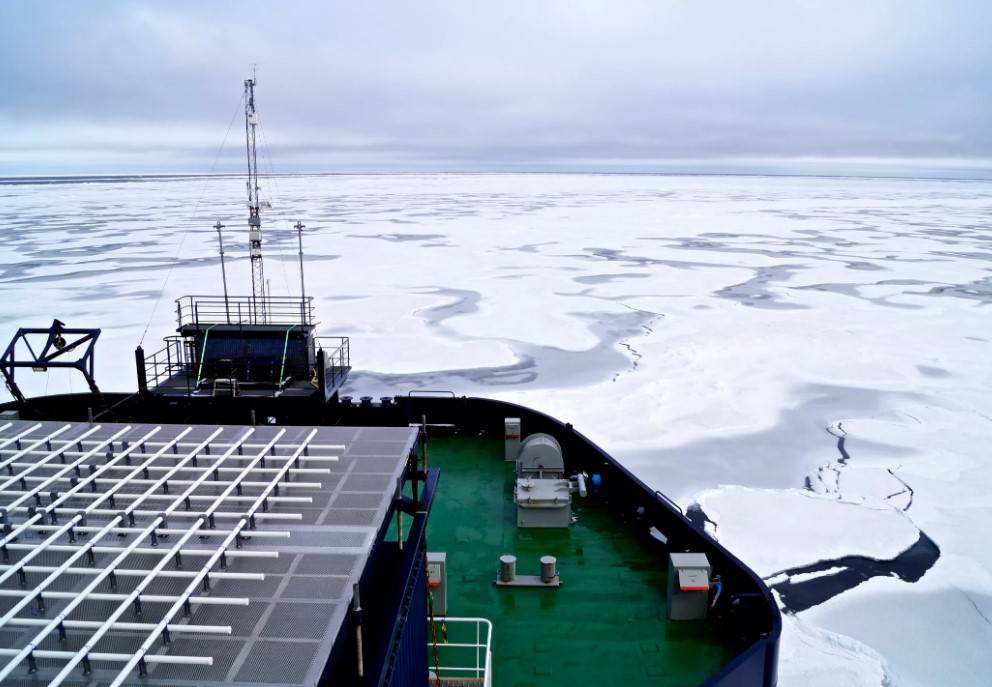 Дёшево и сердито: как США и ЕС могут помешать России в Арктике