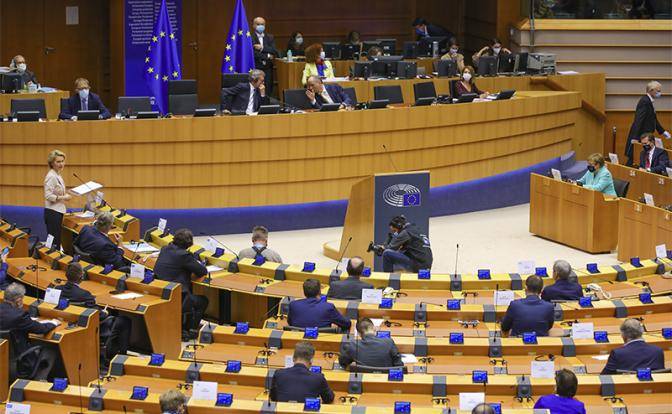 Европарламент профинансирует воспитание полезной Западу российской молодежи Европарламент профинансирует воспитание полезной Западу российской молодежи