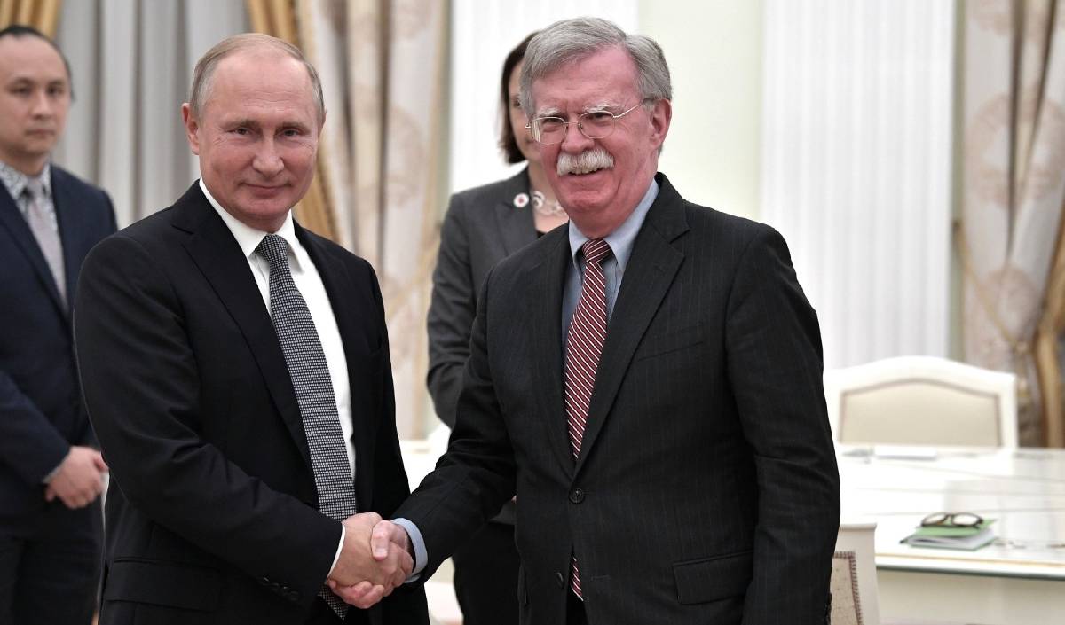 «Лишить серой зоны»: в США придумали, как остановить так называемую «агрессию» Москвы «Лишить серой зоны»: в США придумали, как остановить так называемую «агрессию» Москвы