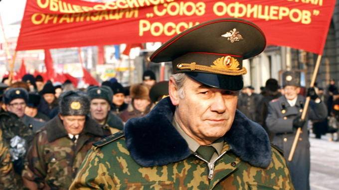 Генерал Ивашов: Россия со всех сторон окружена врагами