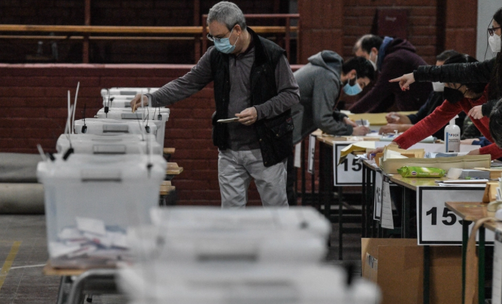 Социалисты празднуют успех на выборах в Учредительное собрание Чили