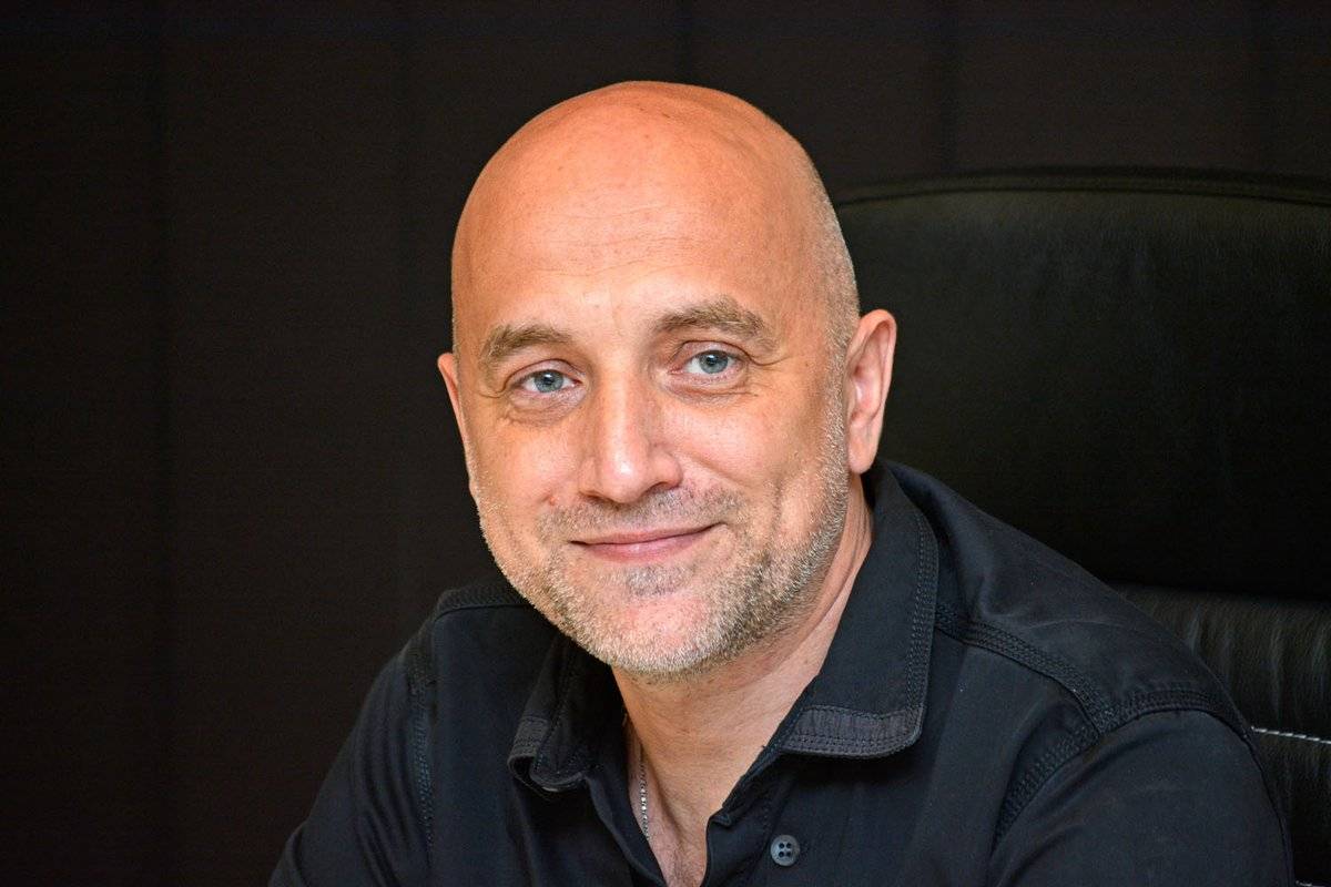 Политик Прилепин начинает политическую карьеру с административного восторга Политик Прилепин начинает политическую карьеру с административного восторга