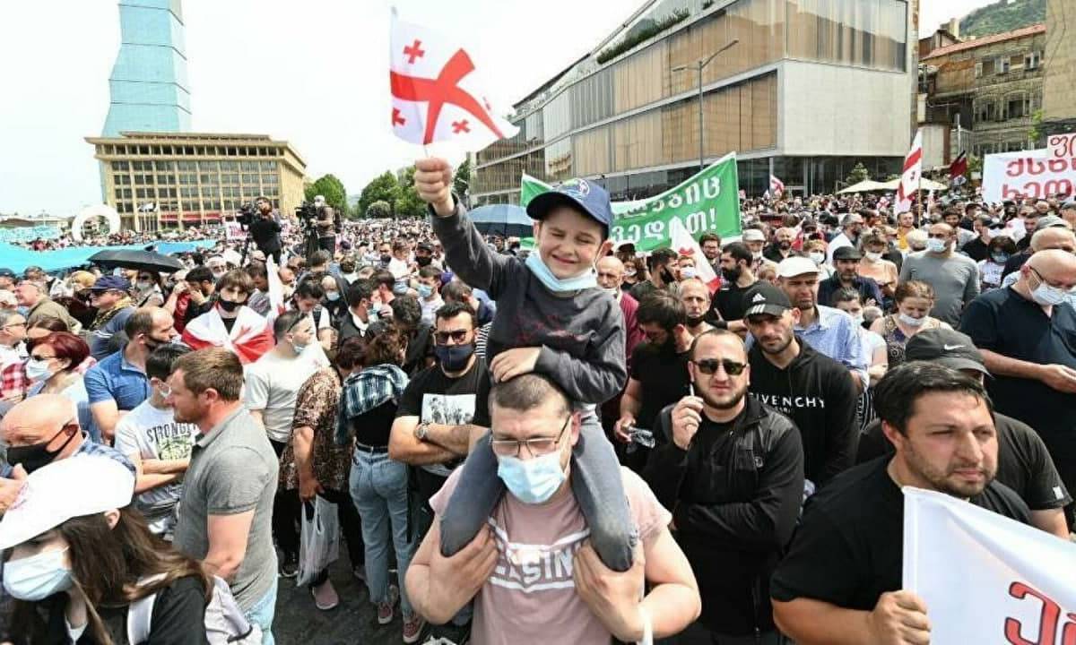 Тбилиси охватили массовые протесты