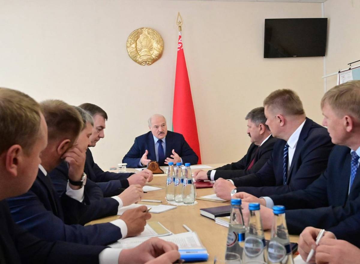 Белорусский эксперт пояснил, почему ЕС не станет объявлять войну Лукашенко