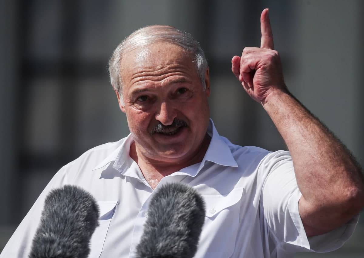 Лукашенко пригрозил миру новой мировой войной