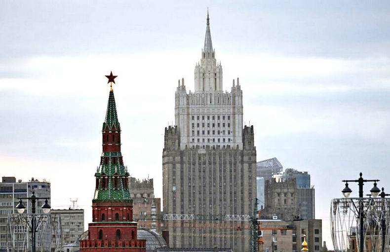 Москва посадила американских дипломатов на короткий поводок