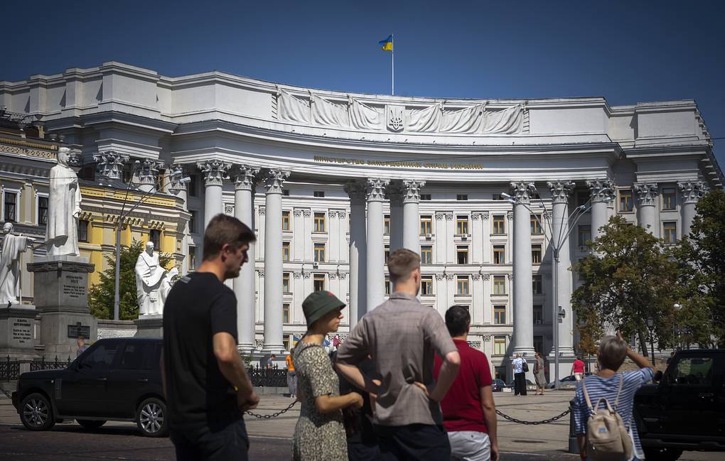 МИД Украины пригрозил санкциями в случае полетов "Белавиа" в Крым