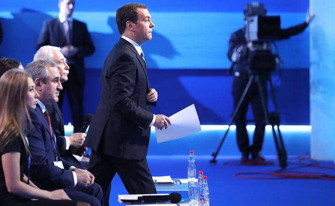 Изгнание Медведева: ЕР может пойти на выборы с новым лидером