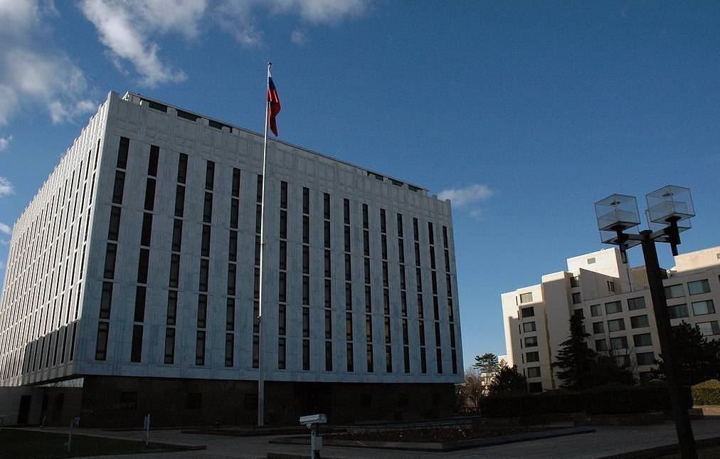 Посольство РФ: призываем США отказаться от "накачки Приштины оружием" Посольство РФ: призываем США отказаться от "накачки Приштины оружием"