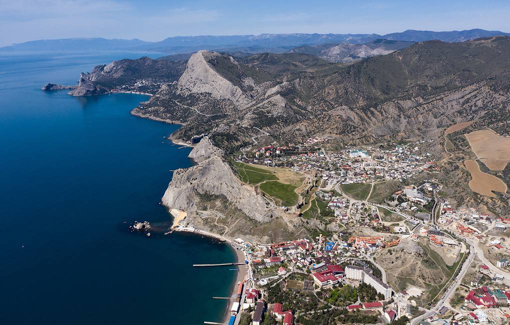 Послы ЕС продлили санкции в отношении Крыма Послы ЕС продлили санкции в отношении Крыма