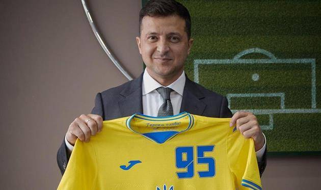 Киев в гневе: реакция украинских СМИ на запрет формы сборной по футболу