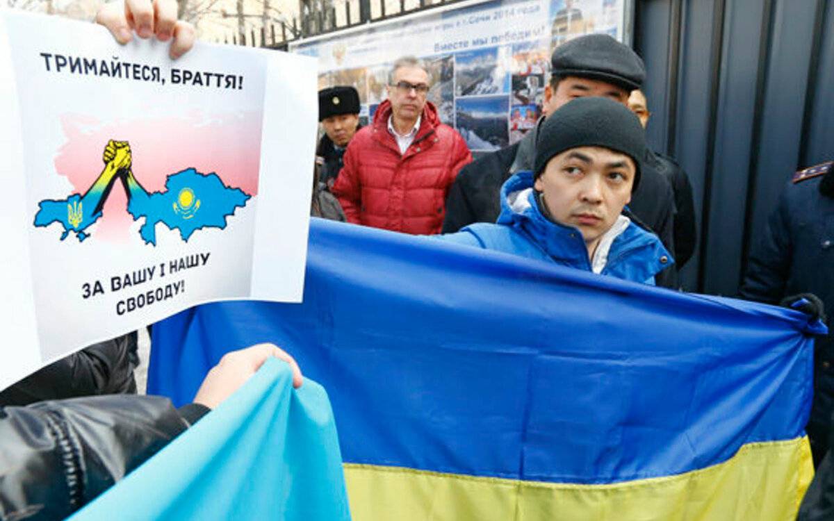 Казахстан под диктовку США повторяет эволюцию Украины